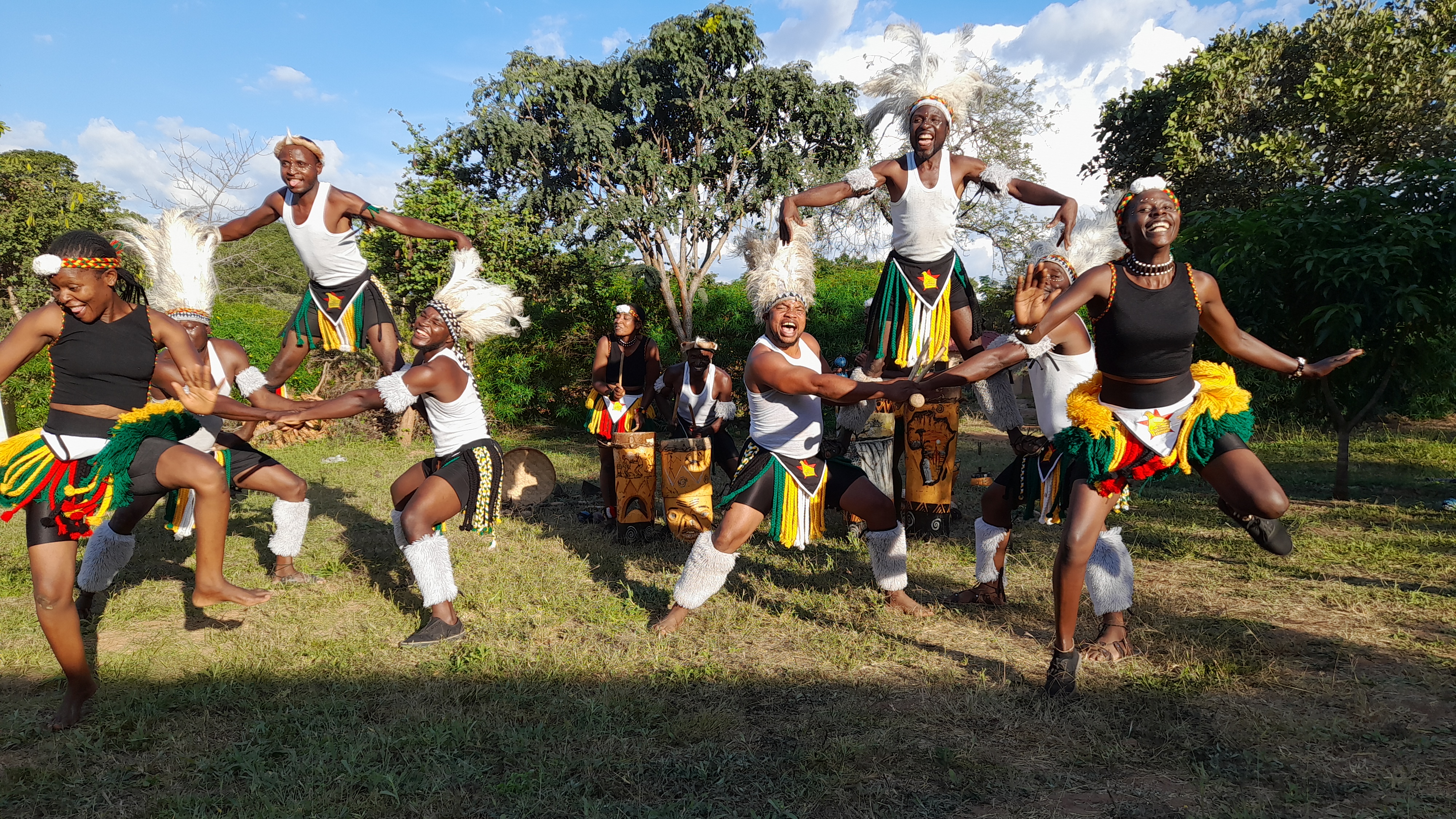 Dinhe Dance Performance